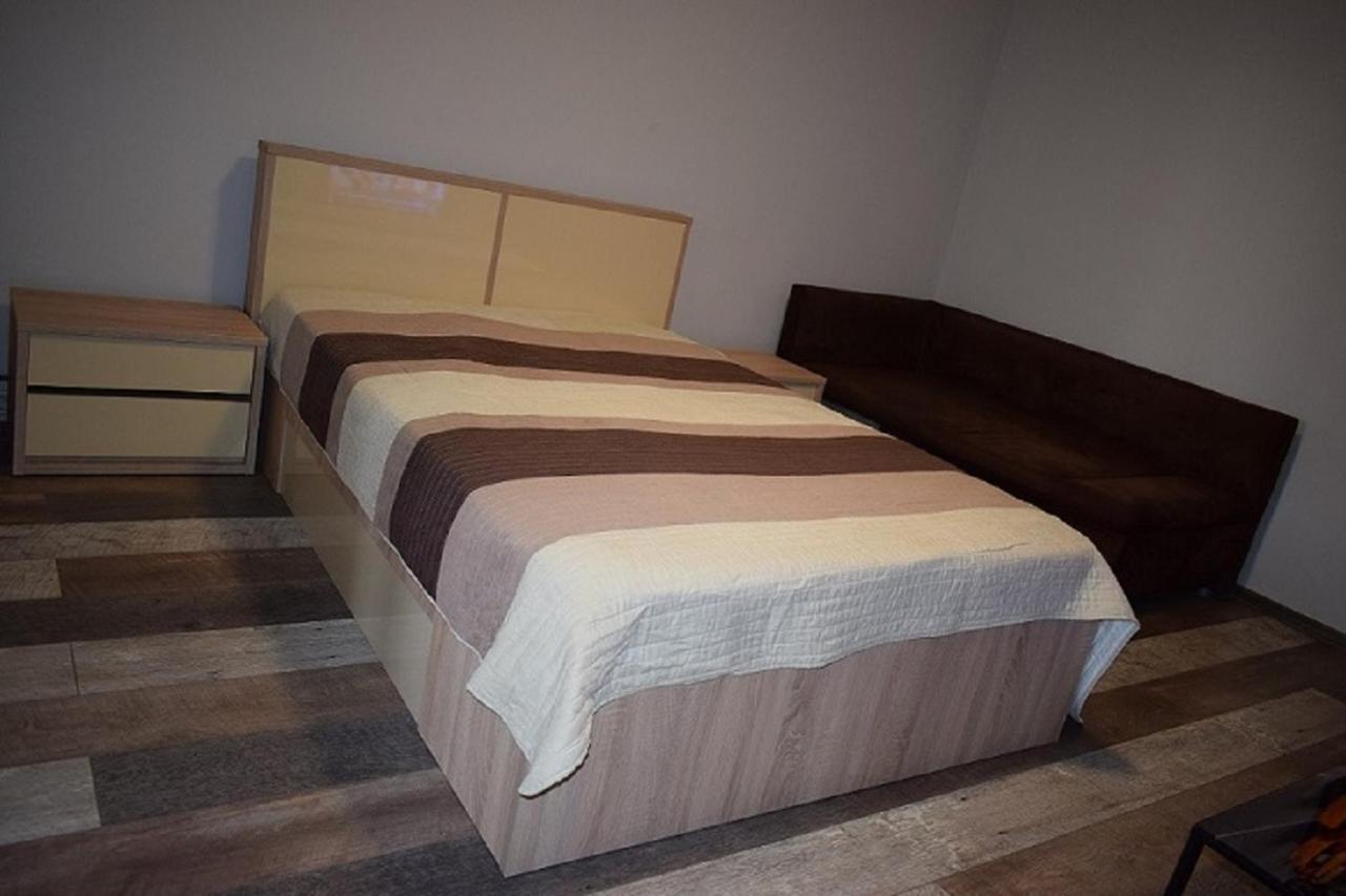 Apartament Hospital View Independentei Rhbm 巴亚马雷 外观 照片